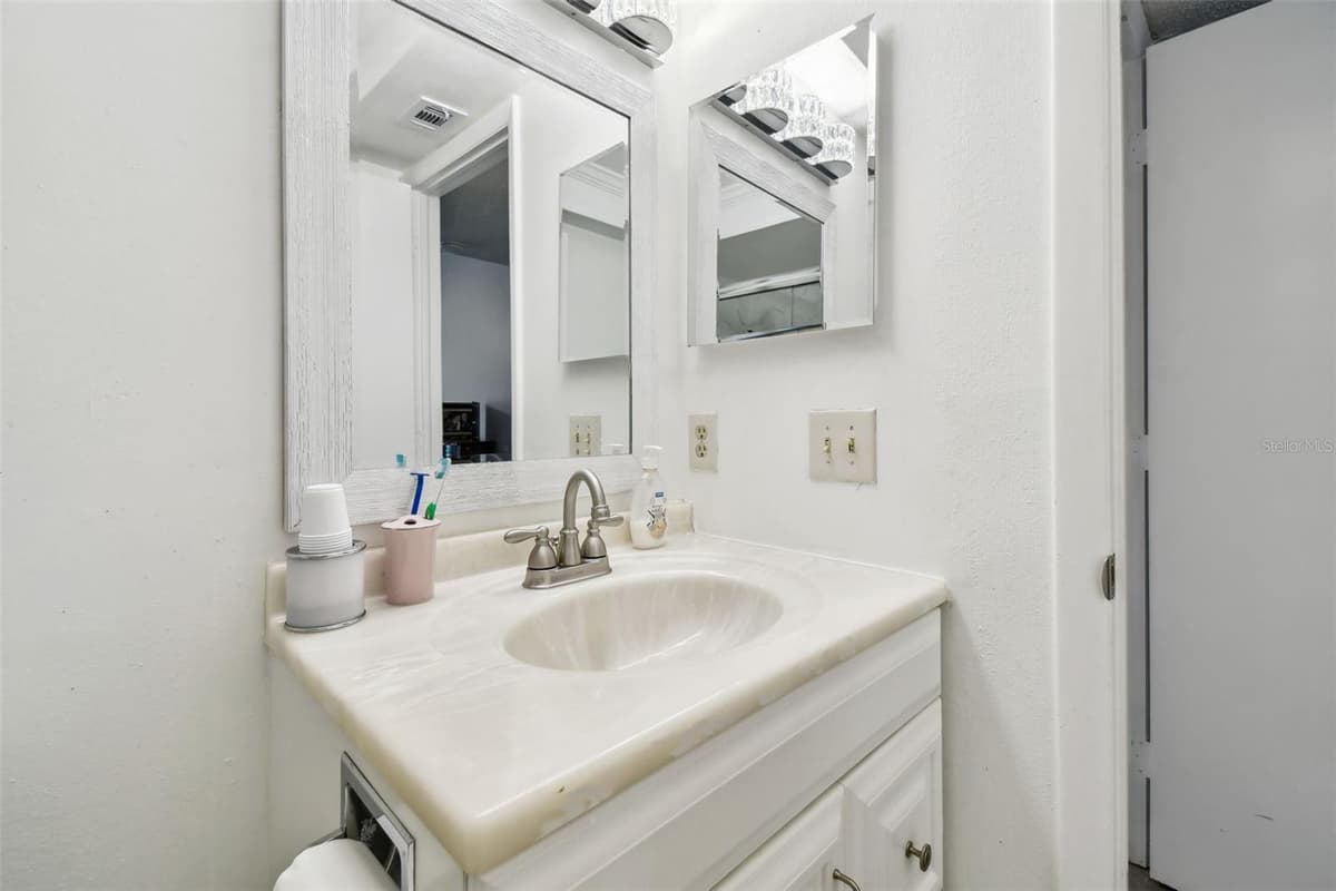 2650 COUNTRYSIDE BOULEVARD — photo 30 of 54