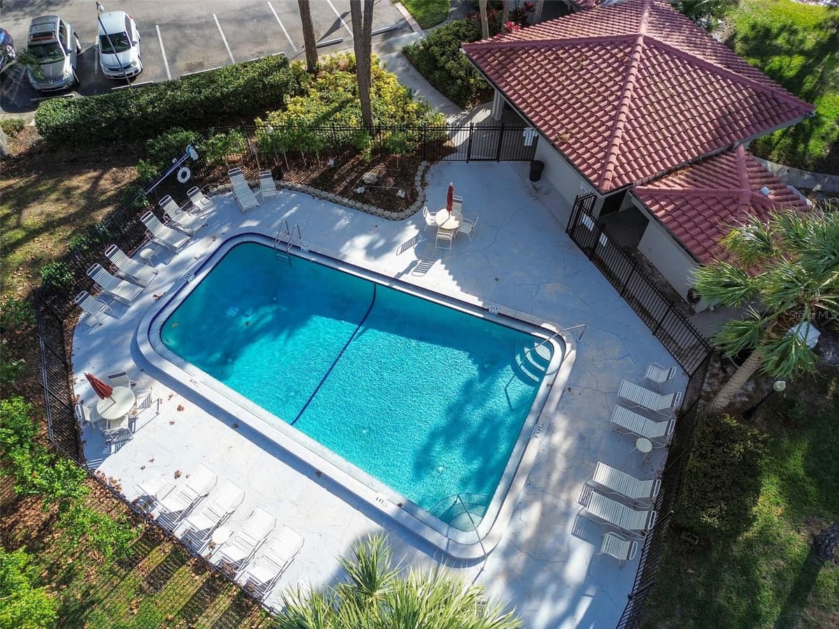 2650 COUNTRYSIDE BOULEVARD — photo 43 of 54