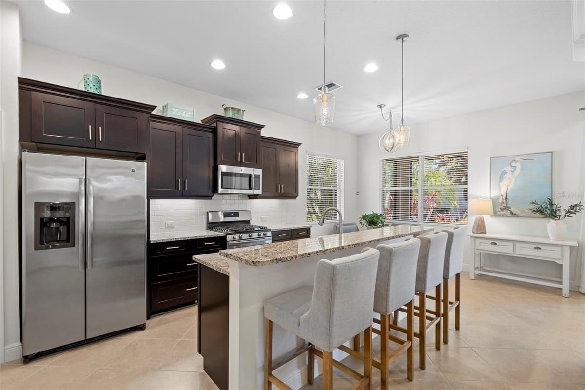 4623 CLAREMONT PARK DRIVE — photo 9 of 37