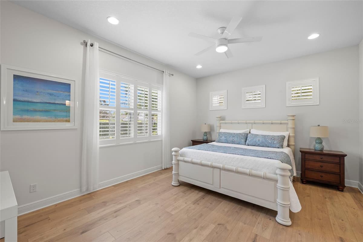 4623 CLAREMONT PARK DRIVE — photo 17 of 37