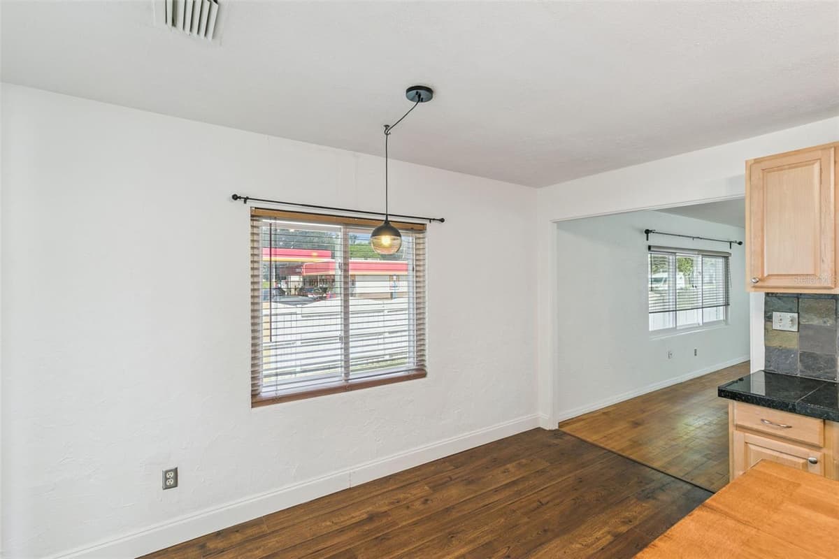 1652 BERKSHIRE AVENUE — photo 13 of 29