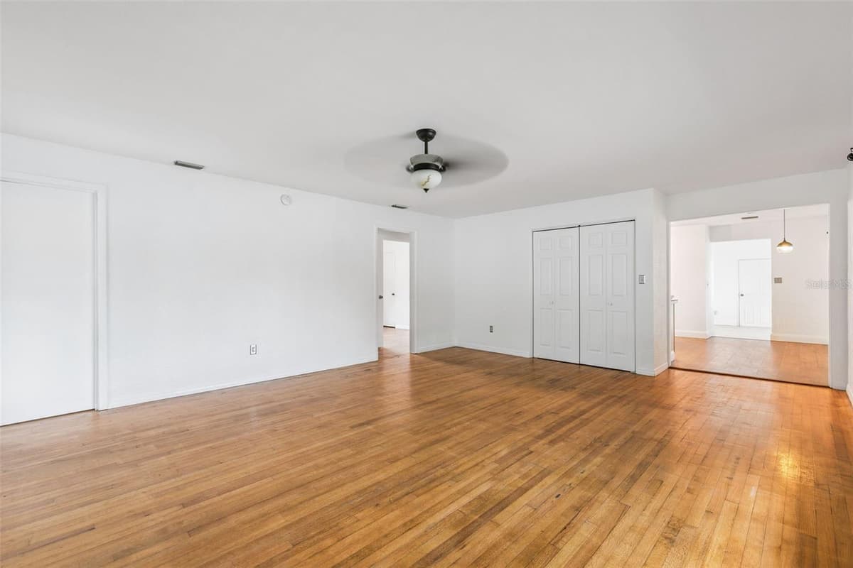 1652 BERKSHIRE AVENUE — photo 8 of 29