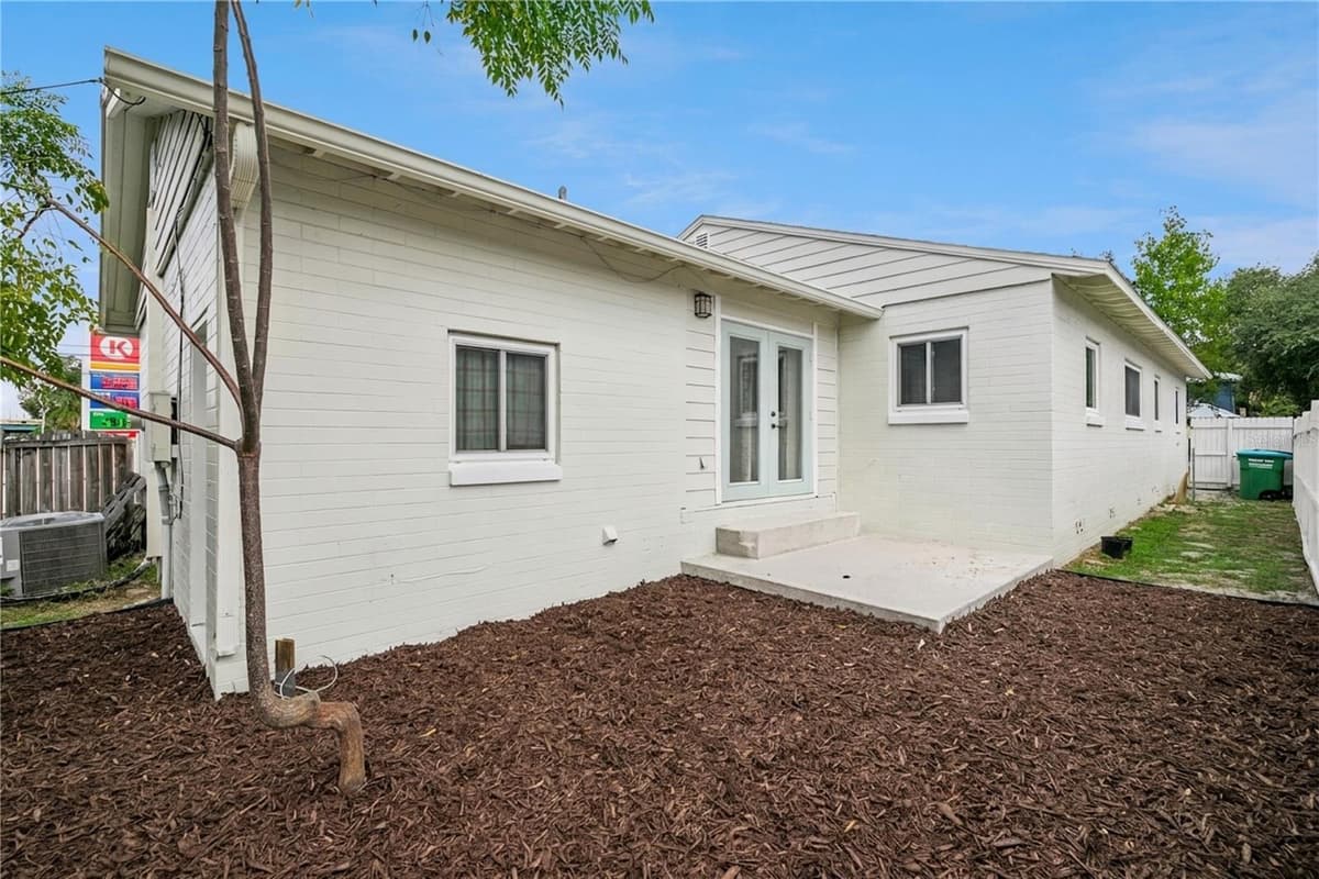 1652 BERKSHIRE AVENUE — photo 16 of 29