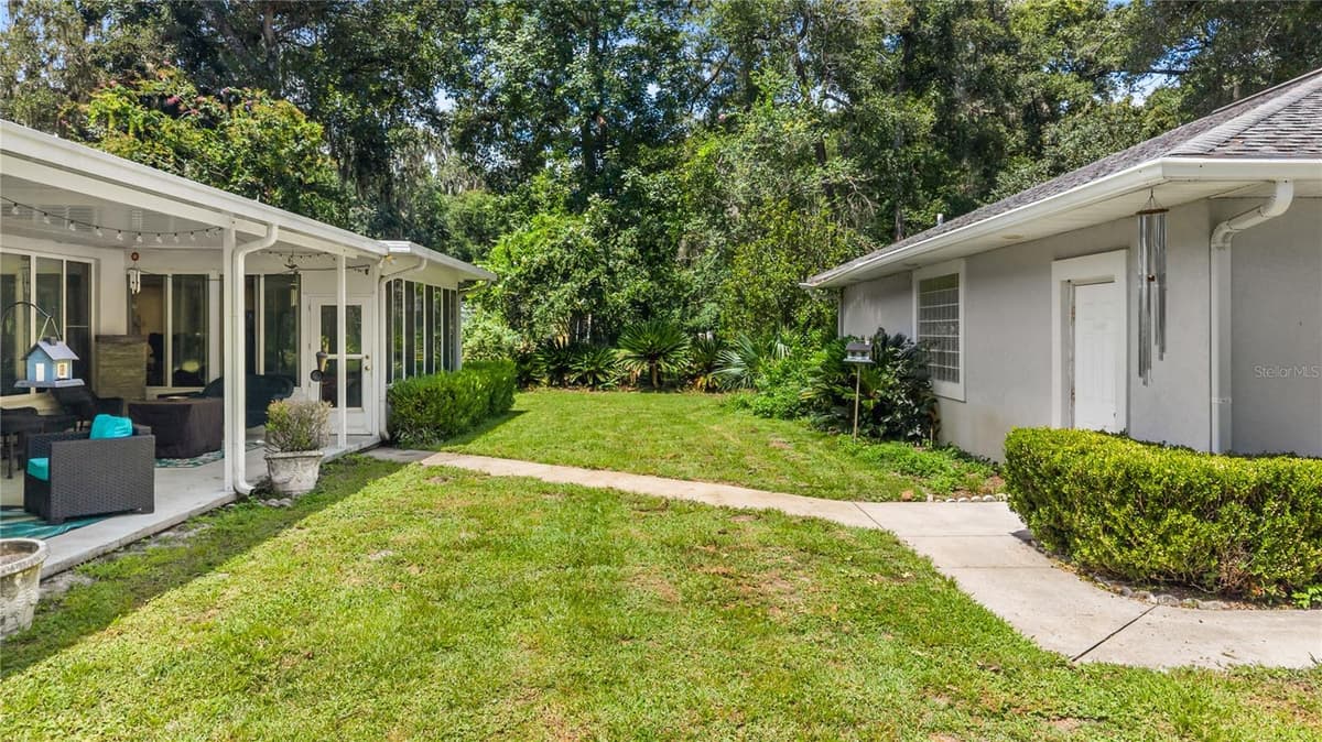 11108 70TH CIRCLE — photo 13 of 68