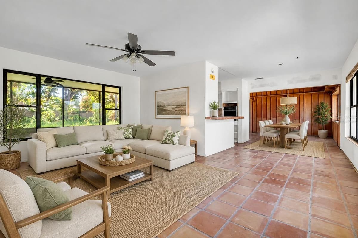 807 LUCILLE AVENUE — photo 4 of 45
