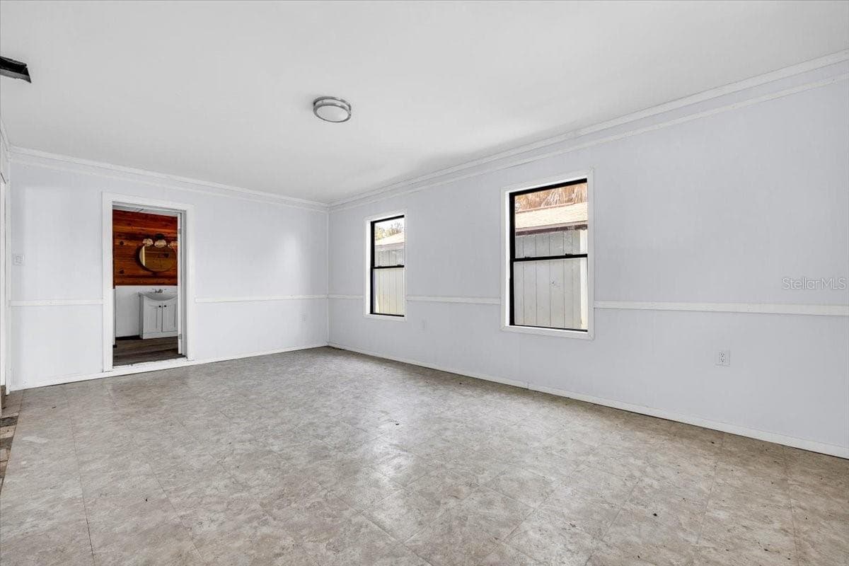 807 LUCILLE AVENUE — photo 18 of 45