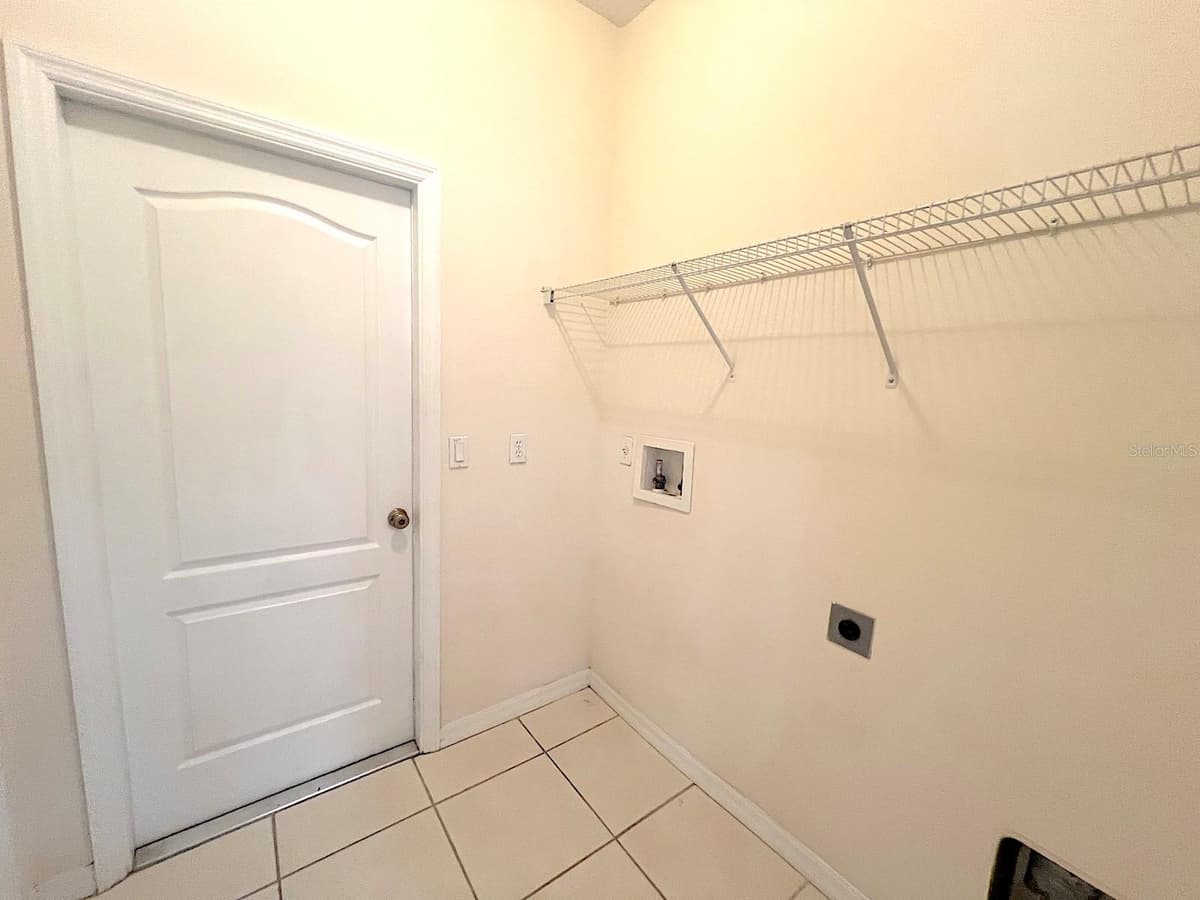 16 ZORLOU COURT — photo 38 of 42