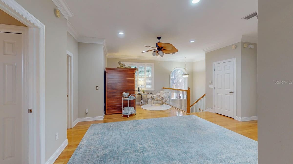 116 HESPERIDES STREET — photo 14 of 33