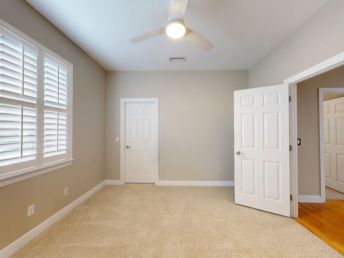 116 HESPERIDES STREET — photo 23 of 33