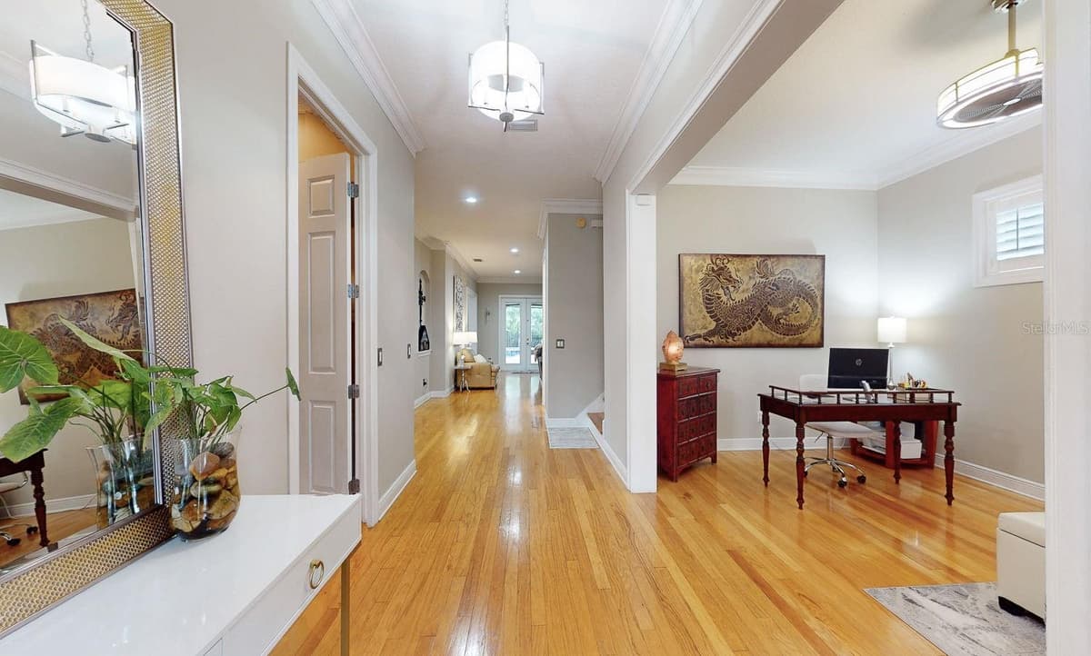 116 HESPERIDES STREET — photo 4 of 33