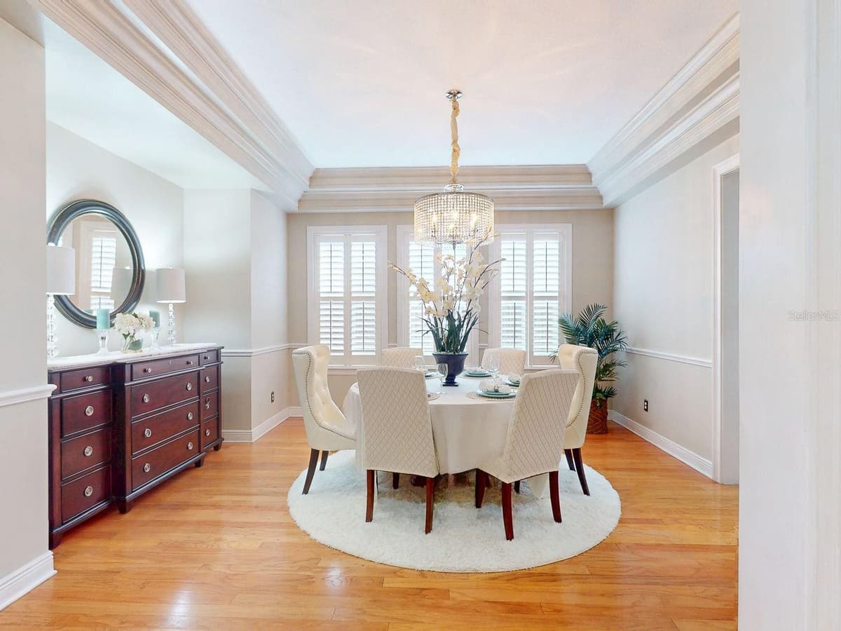 116 HESPERIDES STREET — photo 7 of 33
