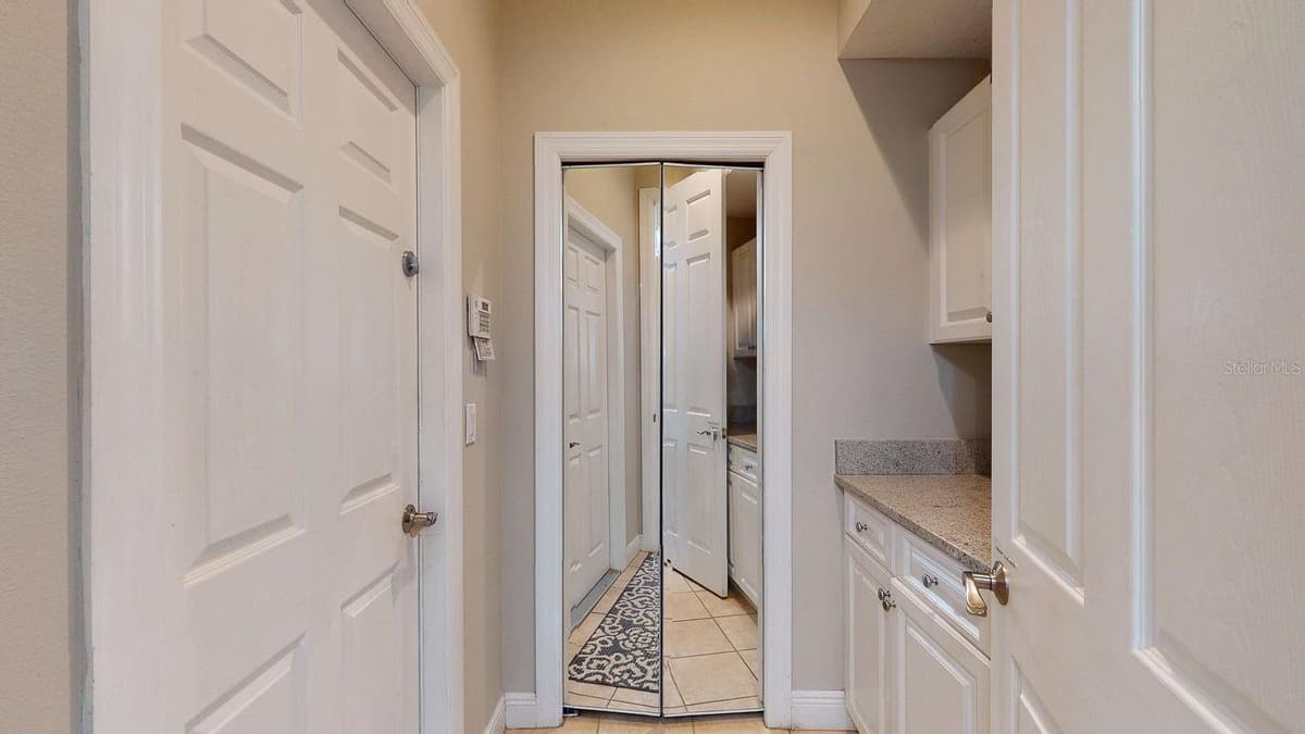 116 HESPERIDES STREET — photo 6 of 33
