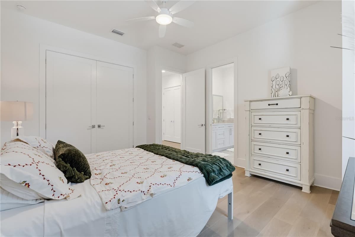 2305 BENDELOW TRAIL — photo 73 of 100