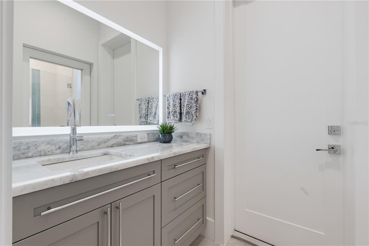 2305 BENDELOW TRAIL — photo 62 of 100