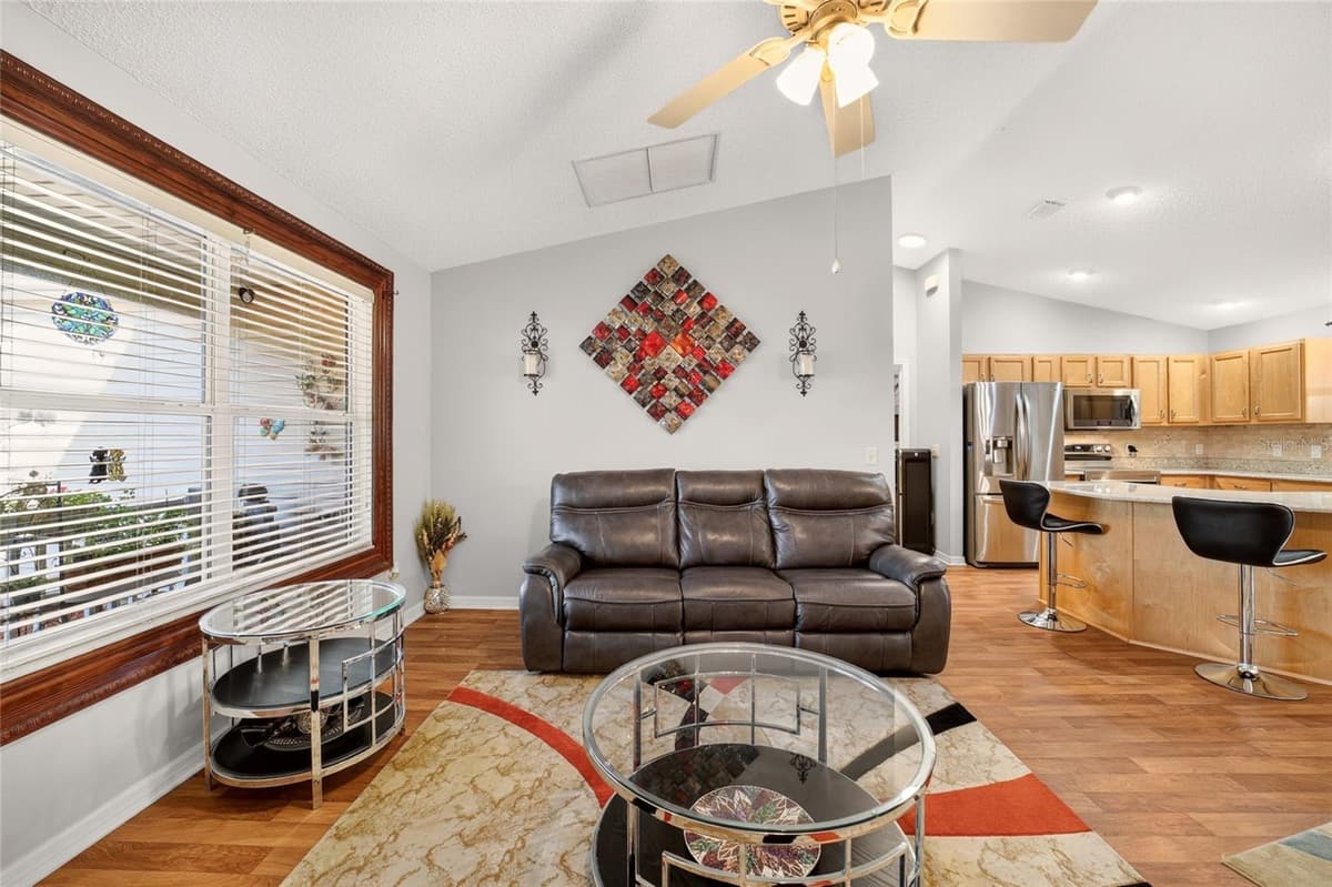 1563 HOLLYBERRY PLACE — photo 17 of 61