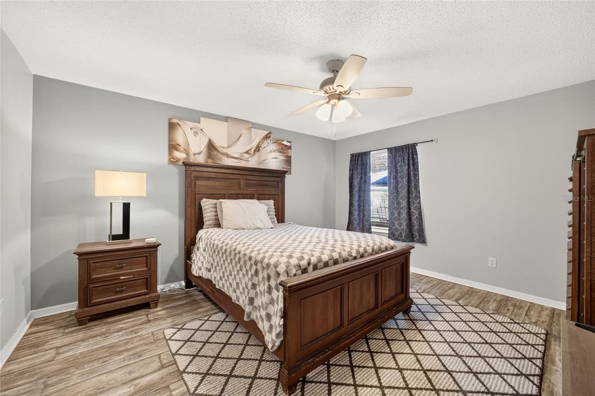 1563 HOLLYBERRY PLACE — photo 36 of 61