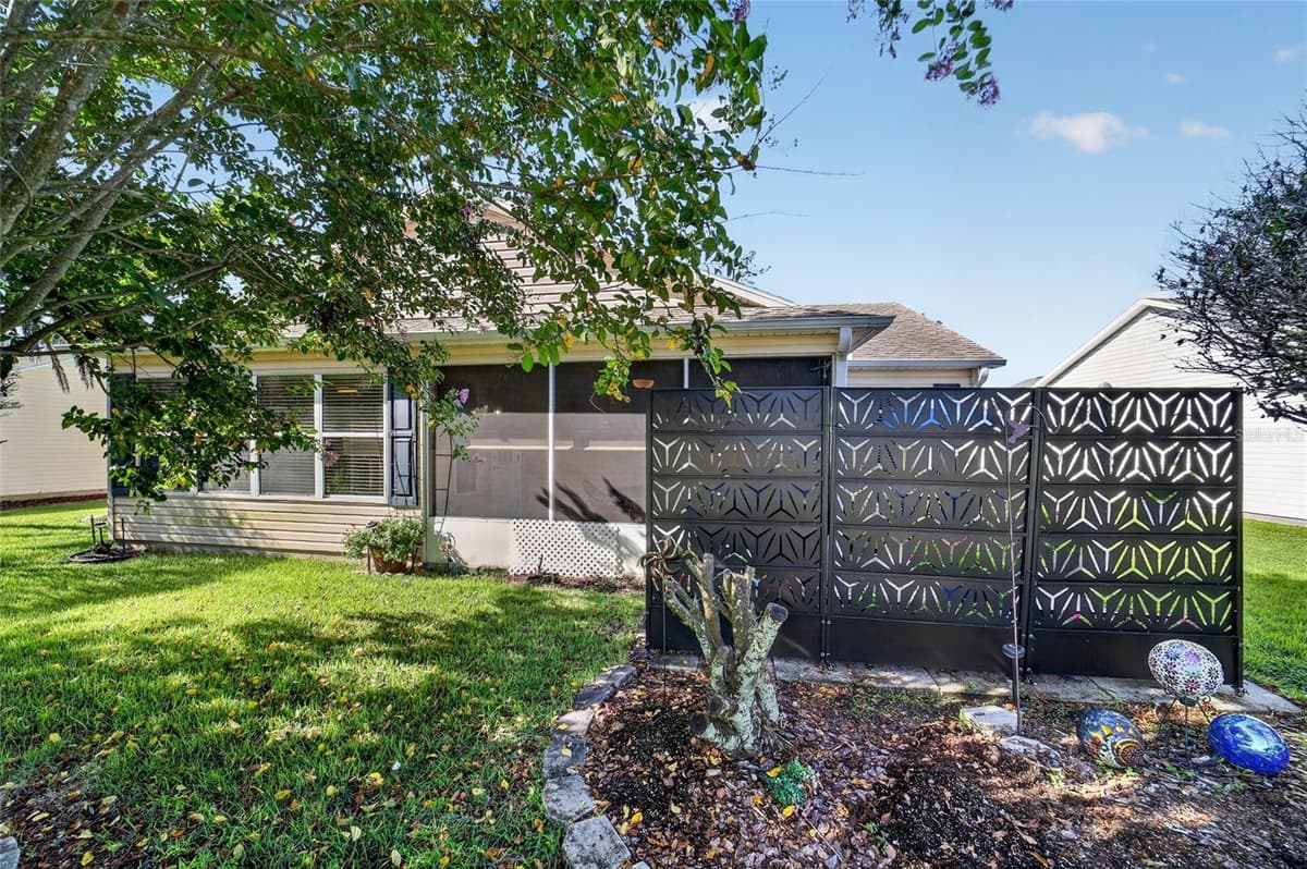 1563 HOLLYBERRY PLACE — photo 58 of 61