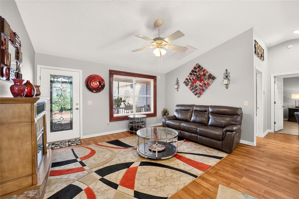 1563 HOLLYBERRY PLACE — photo 19 of 61