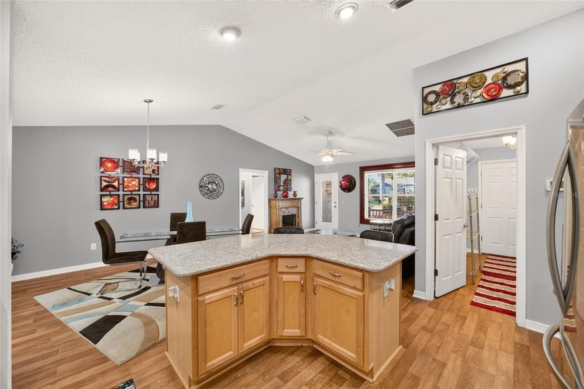 1563 HOLLYBERRY PLACE — photo 30 of 61