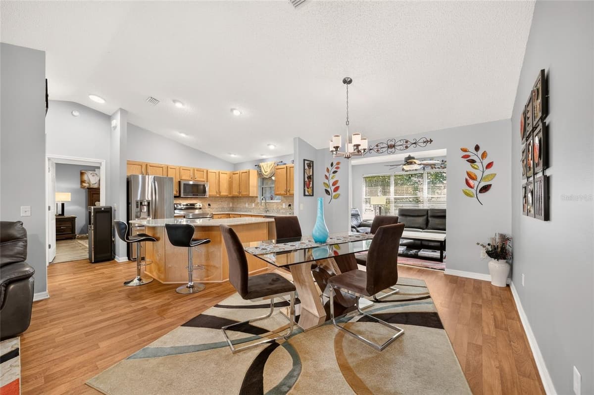 1563 HOLLYBERRY PLACE — photo 23 of 61