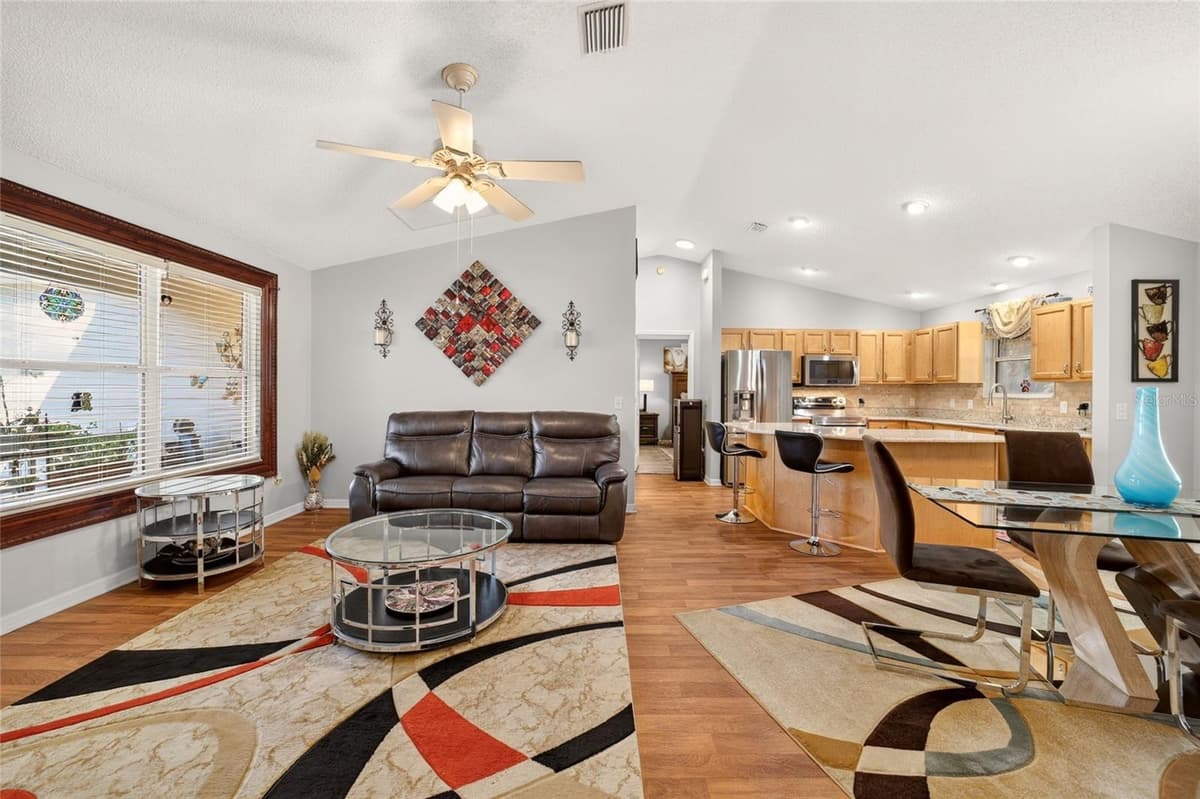 1563 HOLLYBERRY PLACE — photo 18 of 61