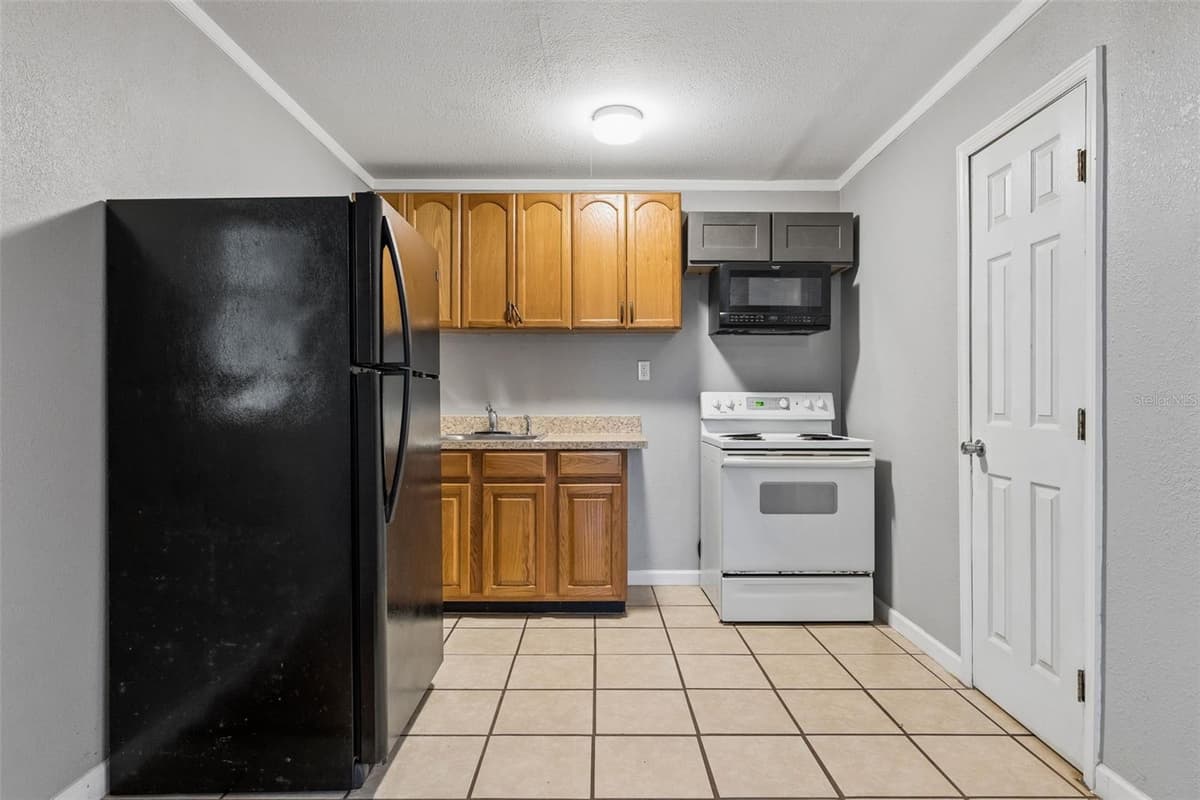 1408 HIGH STREET — photo 13 of 20