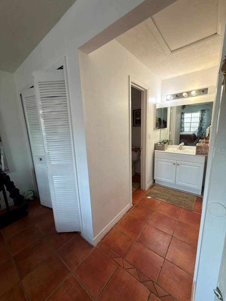 2207 CARIBBEAN DRIVE — photo 11 of 18