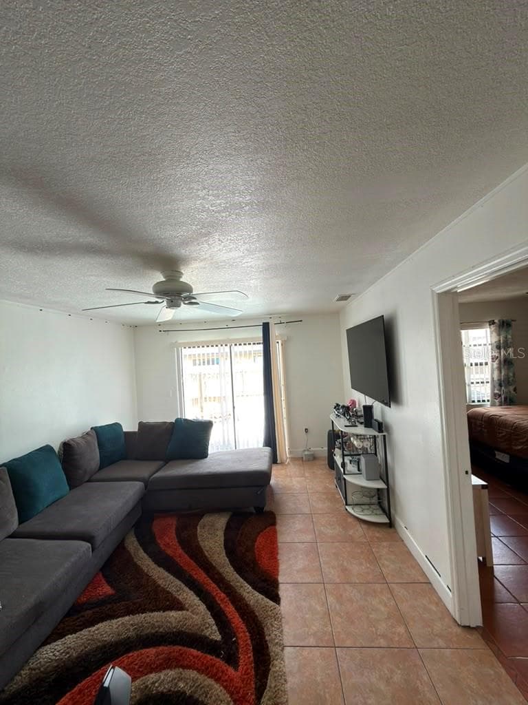 2207 CARIBBEAN DRIVE — photo 12 of 18