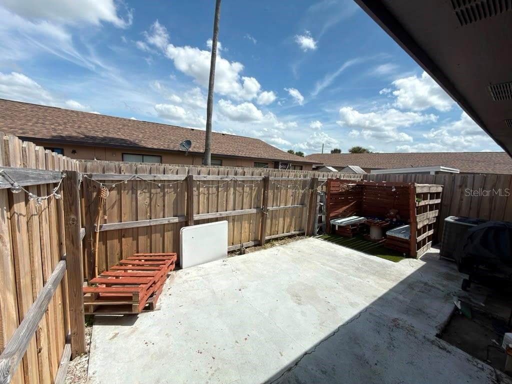 2207 CARIBBEAN DRIVE — photo 17 of 18