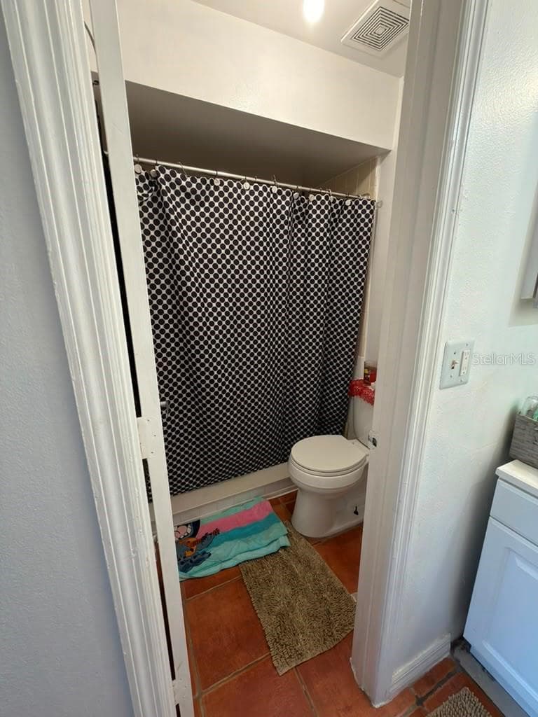 2207 CARIBBEAN DRIVE — photo 10 of 18
