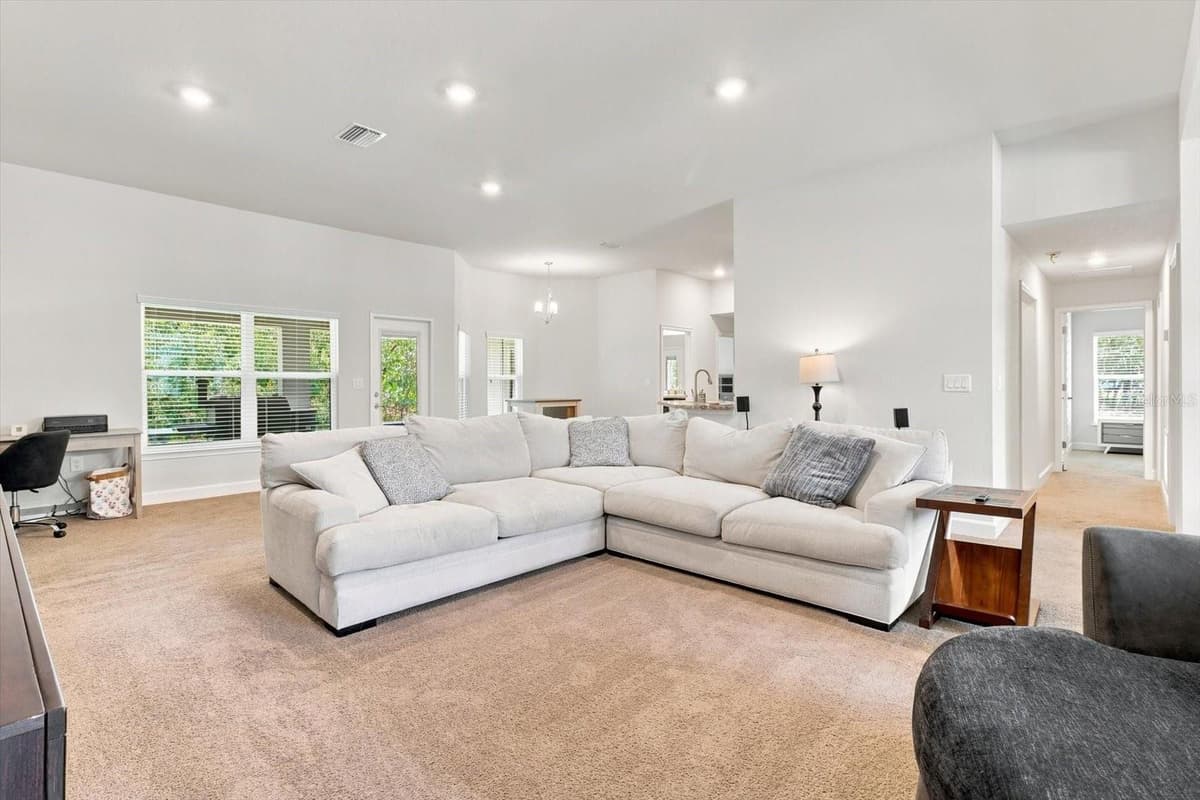 14 LUPINE STREET — photo 11 of 45