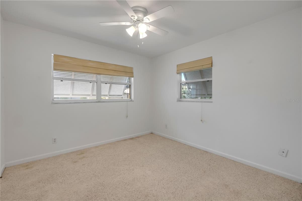 13 HILLSIDE DRIVE — photo 12 of 25