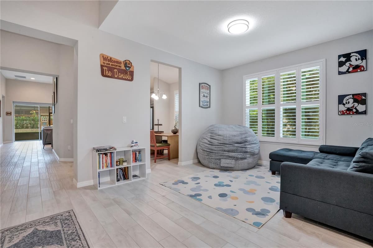 1103 NATHAN RIDGE RD — photo 4 of 56