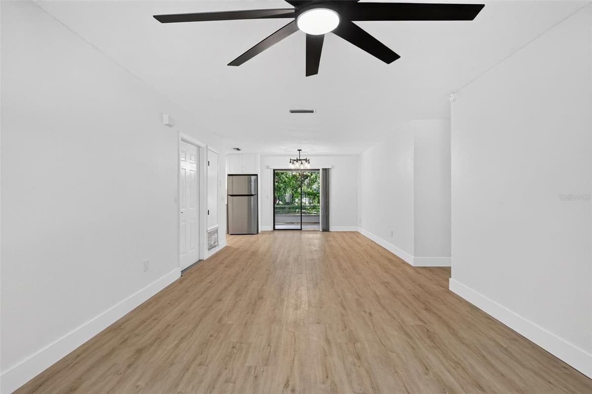 502 LOOMIS TRAIL — photo 15 of 42