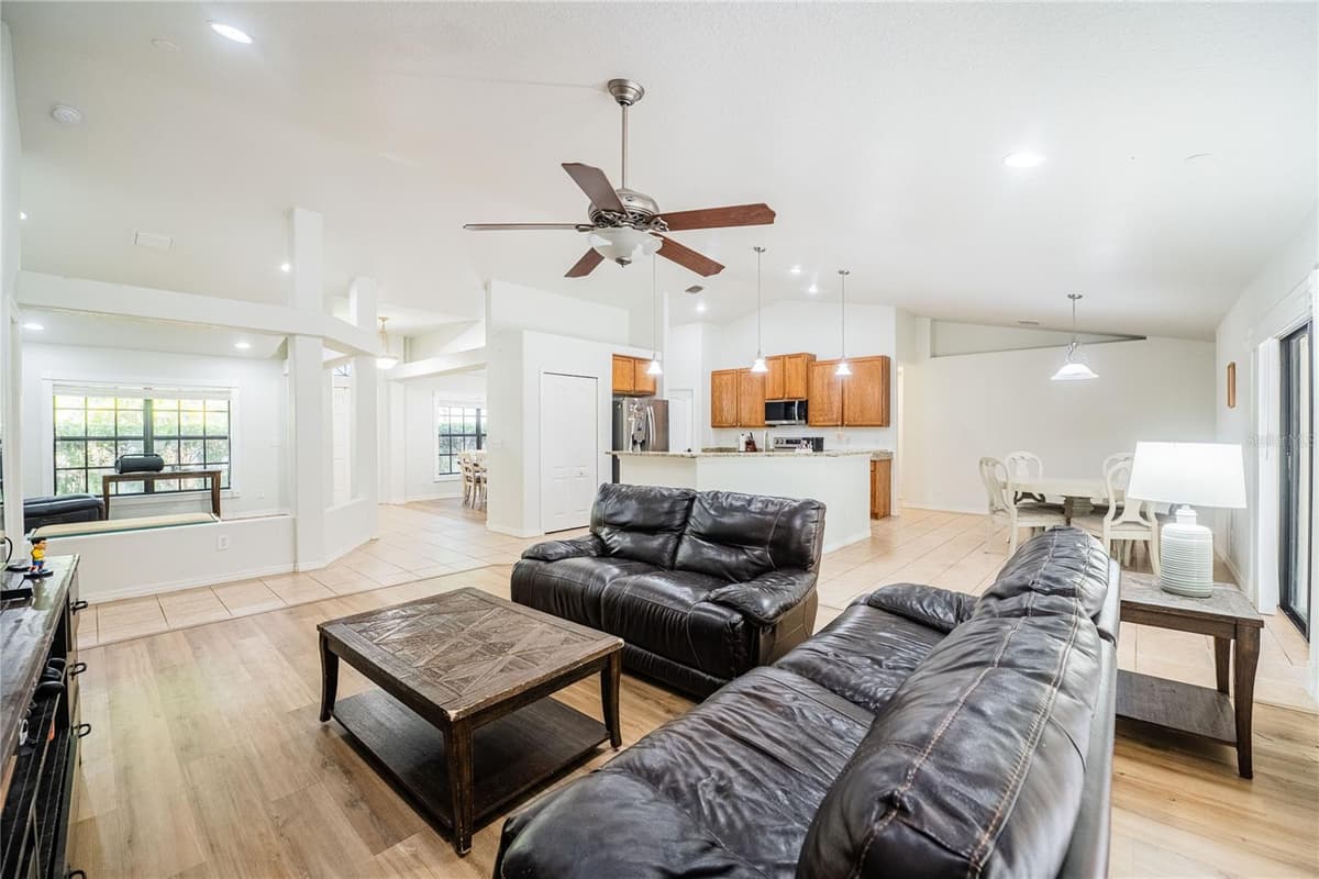 8834 ALAFIA COVE DRIVE — photo 22 of 38