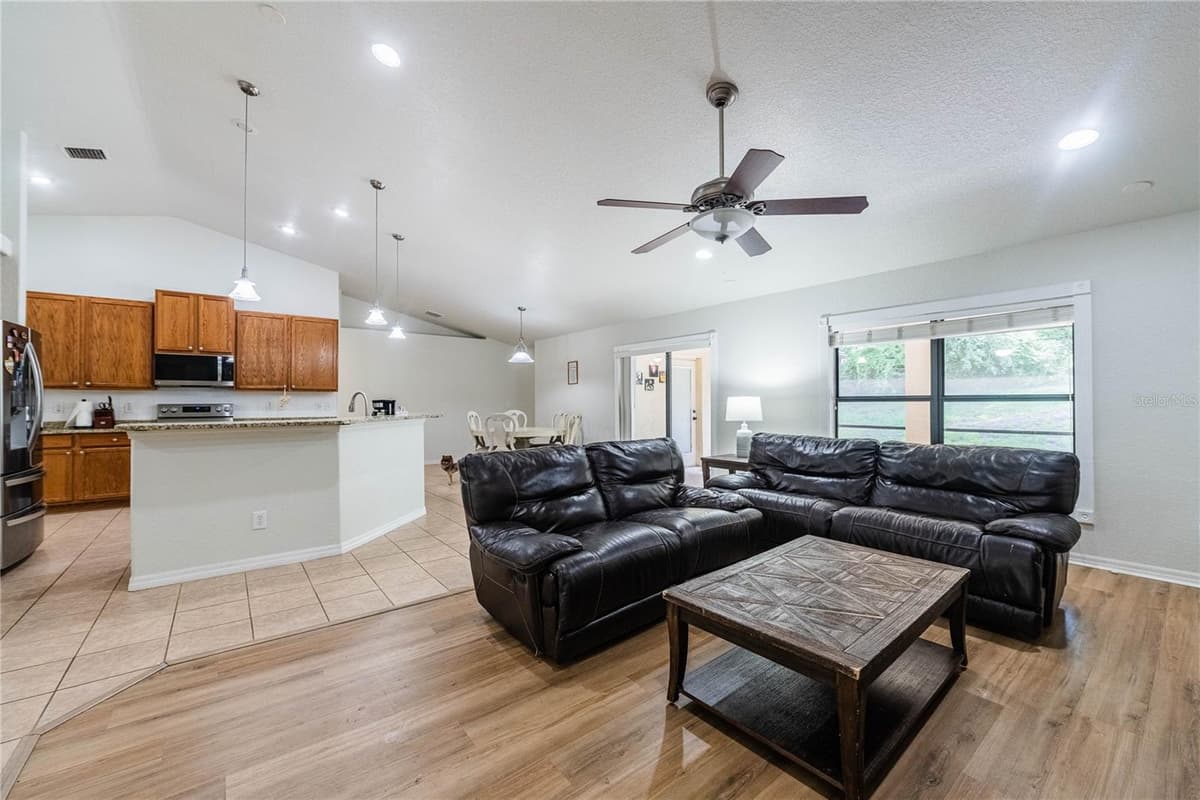 8834 ALAFIA COVE DRIVE — photo 20 of 38