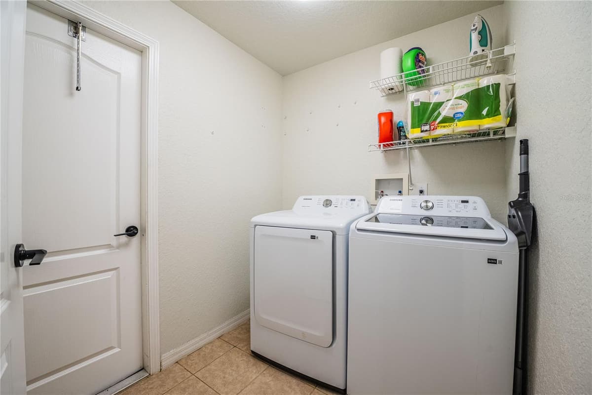 8834 ALAFIA COVE DRIVE — photo 36 of 38