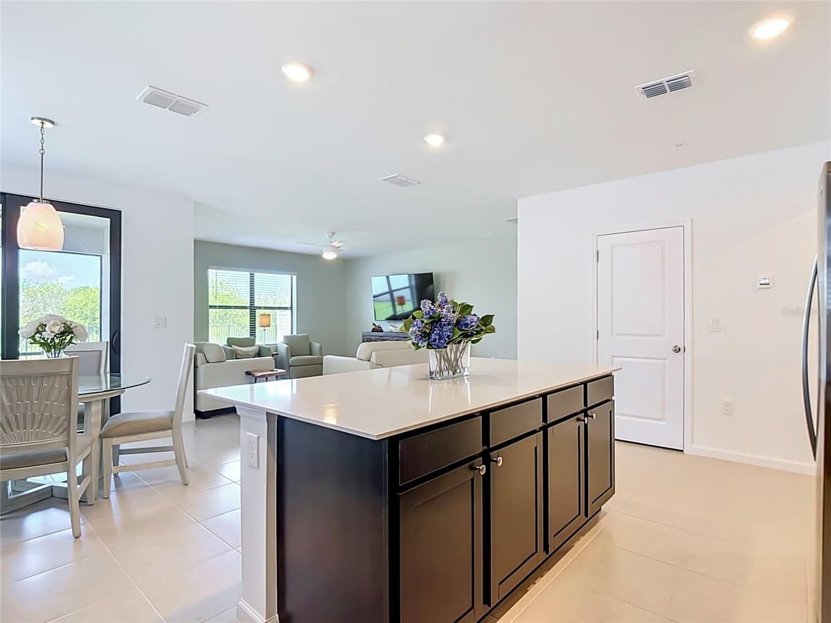 1211 CALOOSA COVE DRIVE — photo 9 of 72