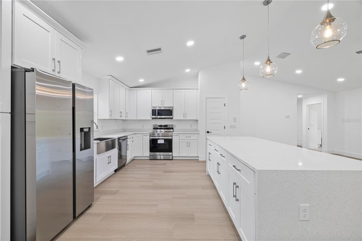 8157 VOYAGER DRIVE — photo 4 of 28