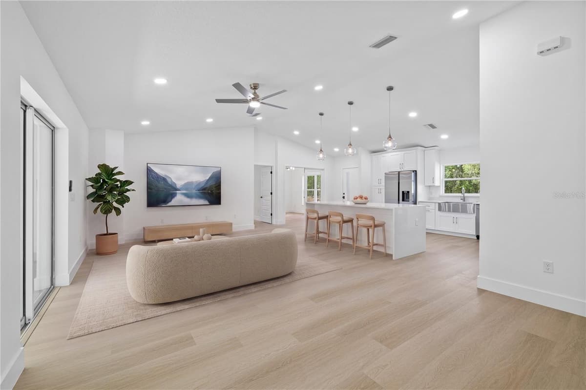 8157 VOYAGER DRIVE — photo 5 of 28
