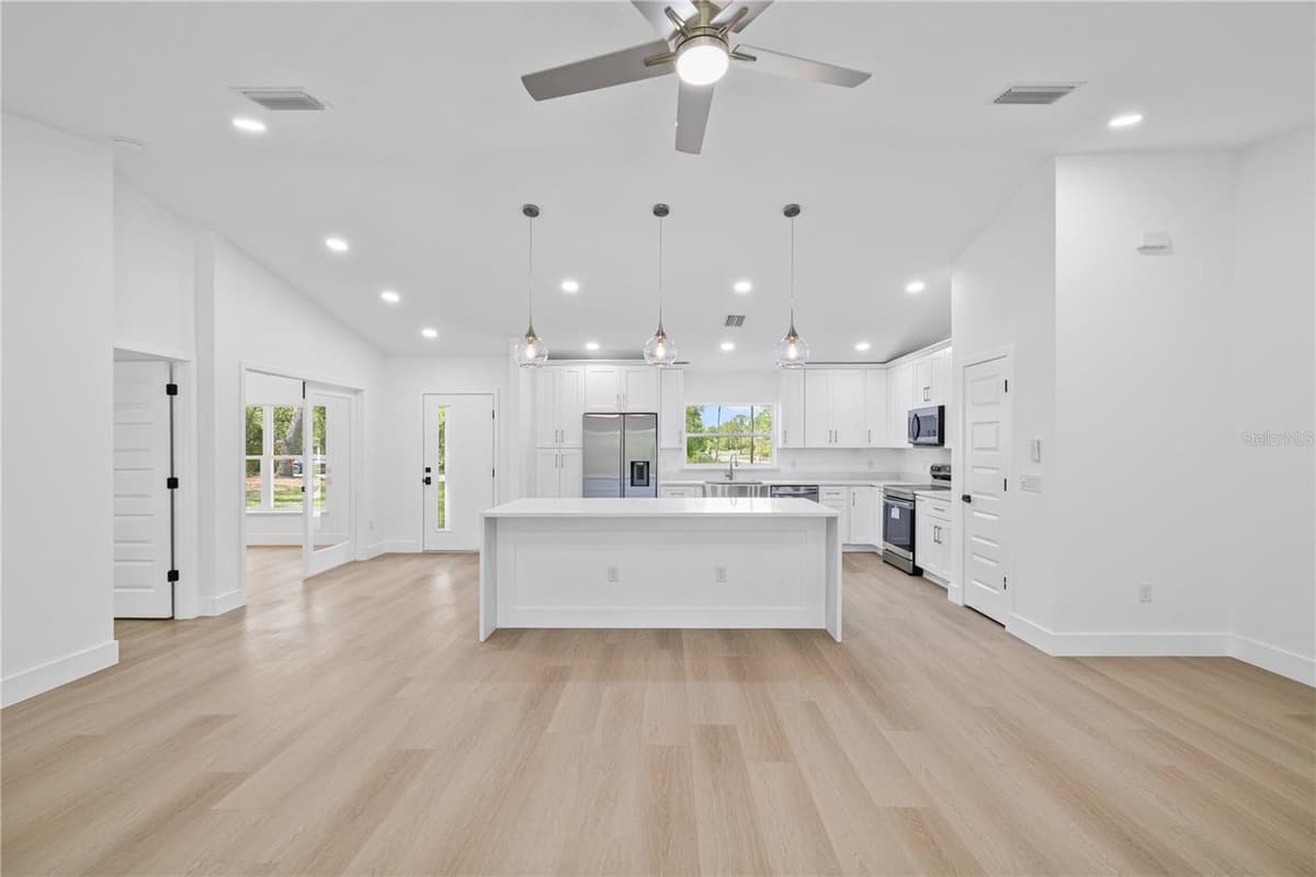 8157 VOYAGER DRIVE — photo 2 of 28