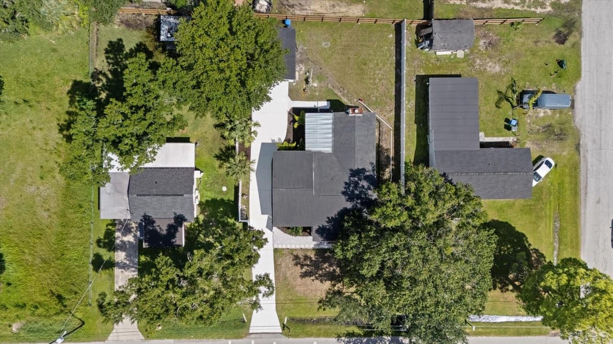 6403 ELLIOT DRIVE — photo 39 of 45