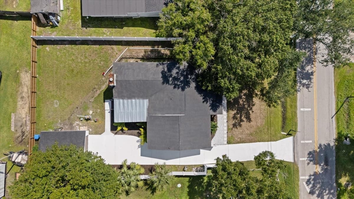 6403 ELLIOT DRIVE — photo 38 of 45