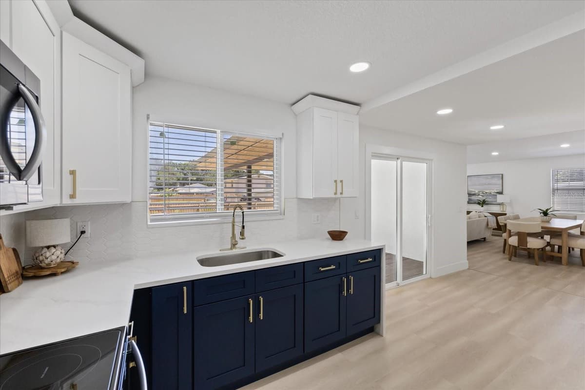 6403 ELLIOT DRIVE — photo 9 of 45