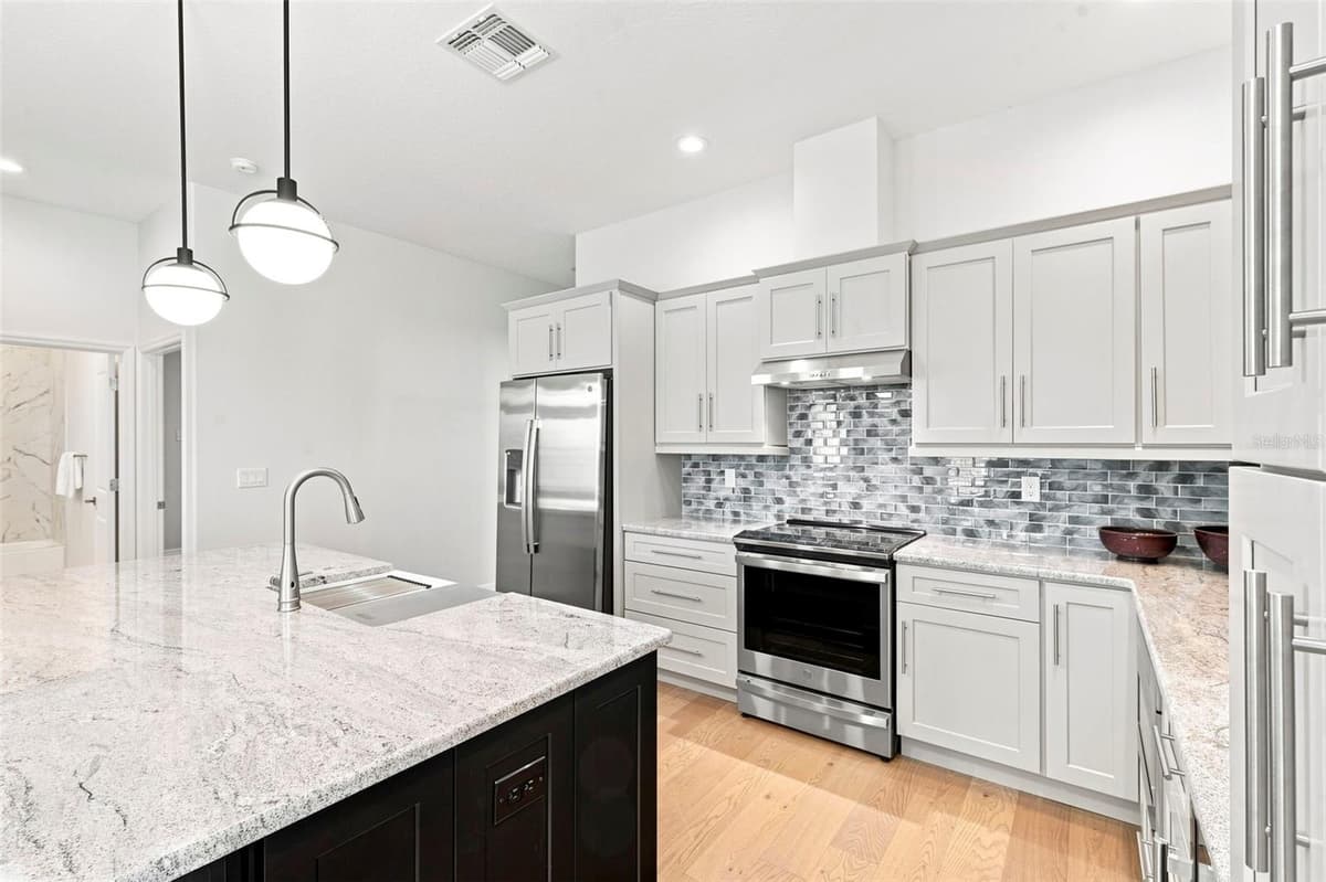 502 BELTREES STREET — photo 19 of 57