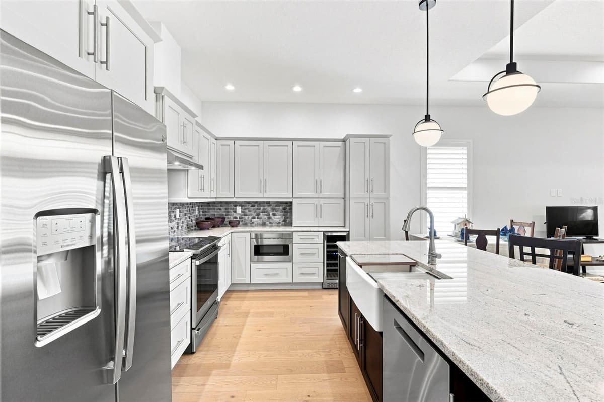 502 BELTREES STREET — photo 12 of 57