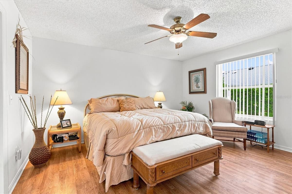 3425 CARBONDALE COURT — photo 15 of 41