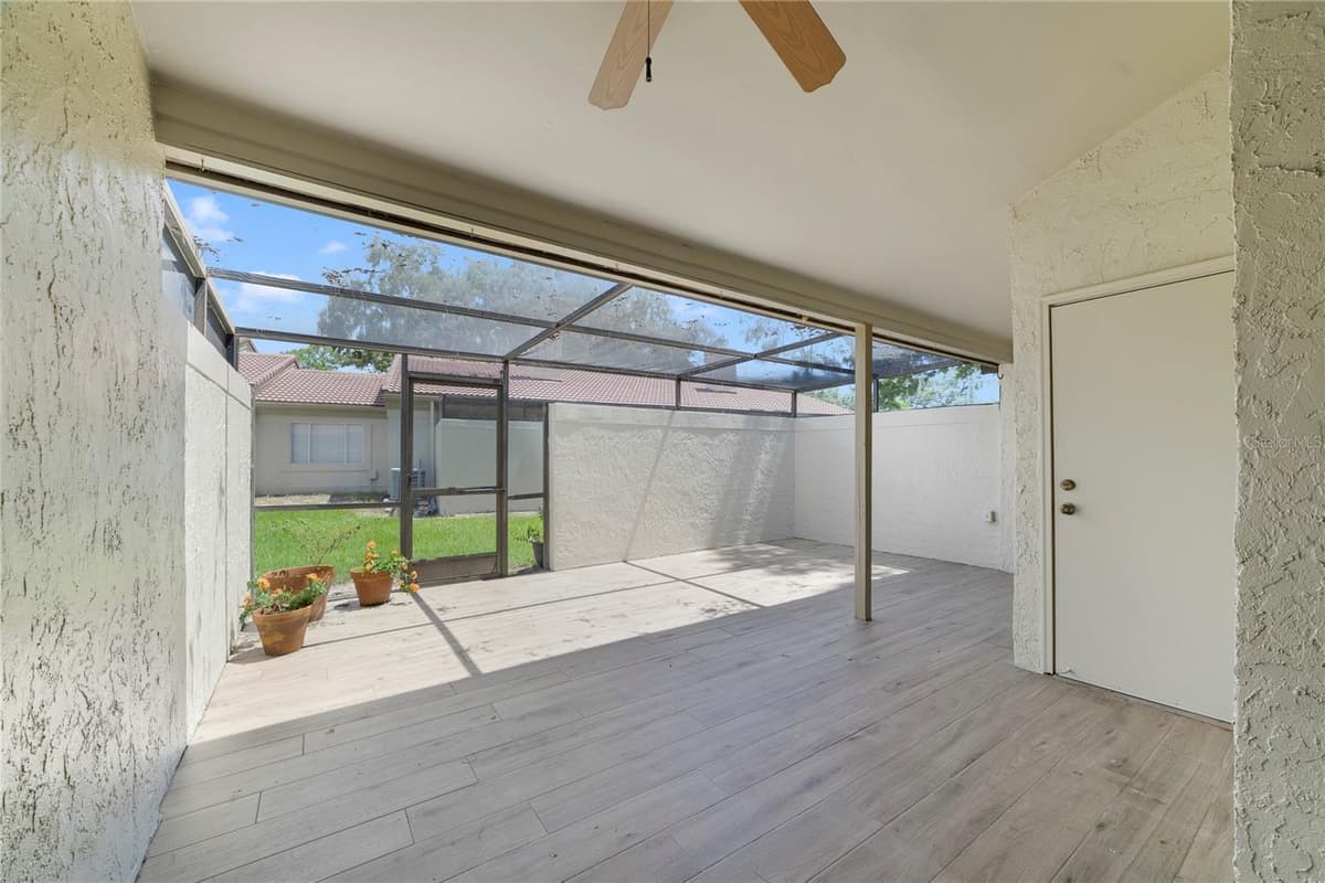 260 SABAL PALM PLACE — photo 15 of 18
