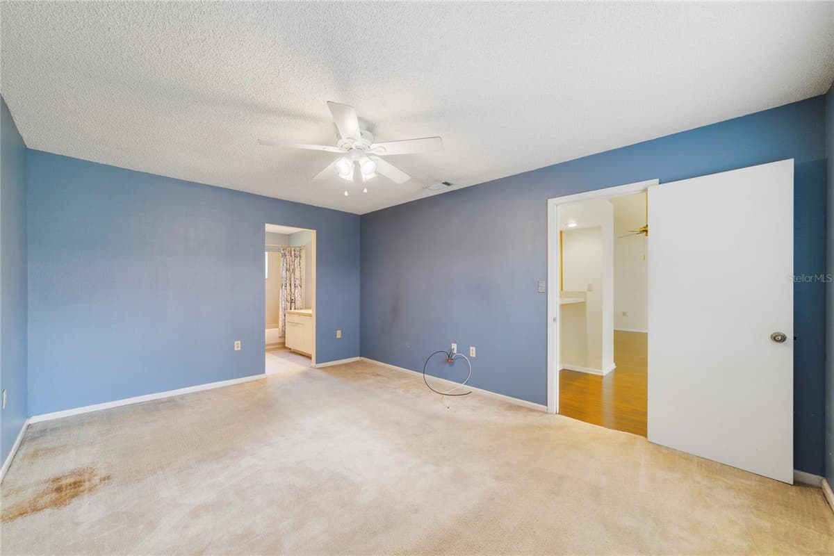260 SABAL PALM PLACE — photo 9 of 18