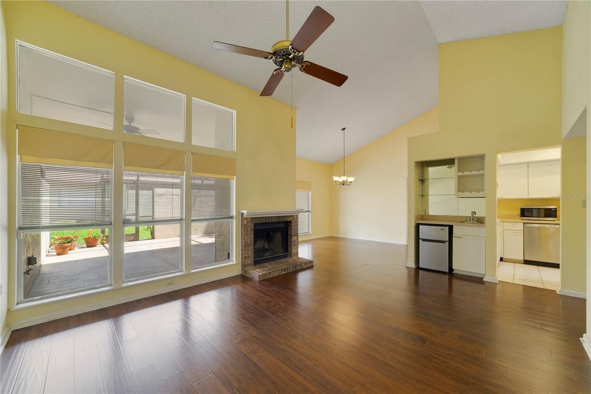 260 SABAL PALM PLACE — photo 6 of 18